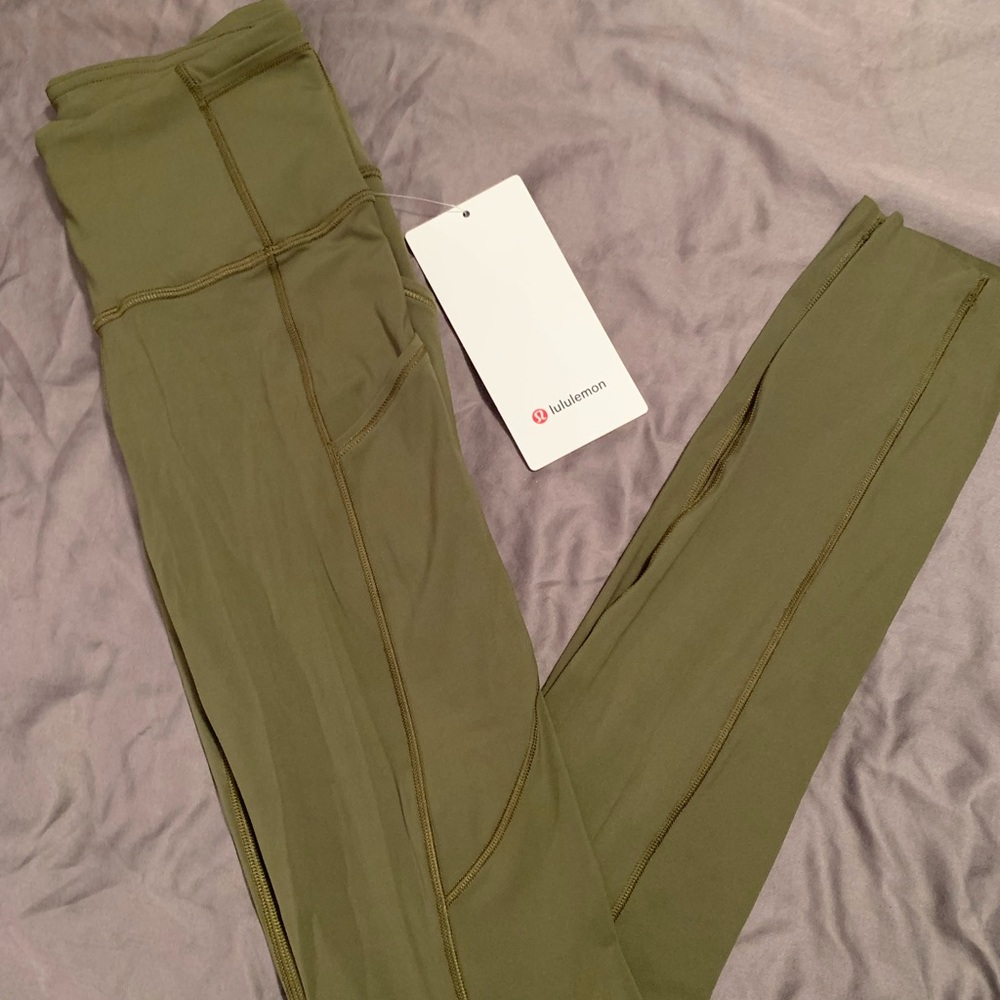 Lululemon brand new tights w/ tags